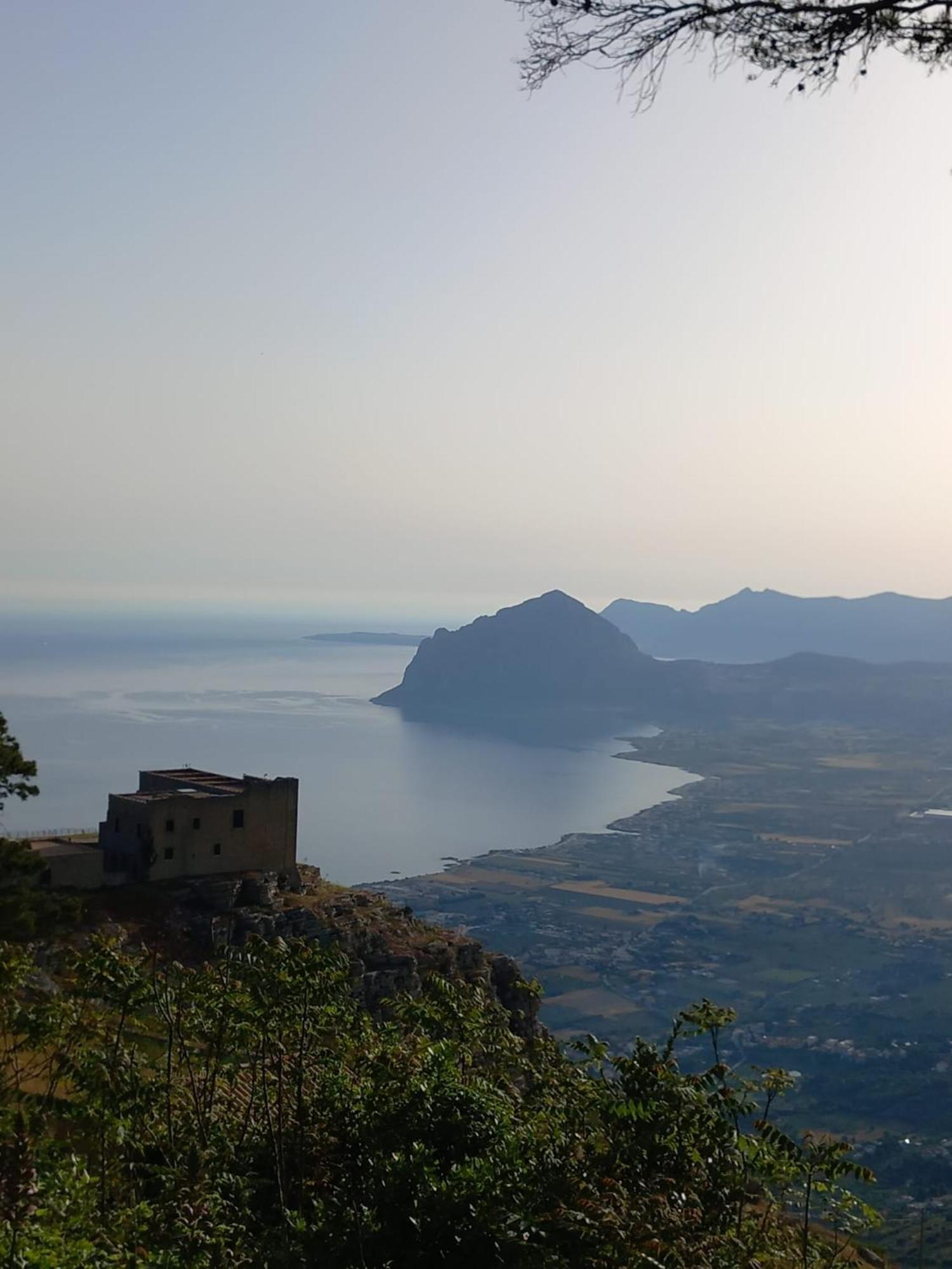 Bed & Breakfast Val Di Erice วาลเดอรีส ภายนอก รูปภาพ